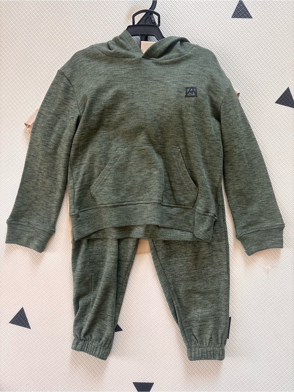 Avalanche Olive Green Hoodie & Jogger Set